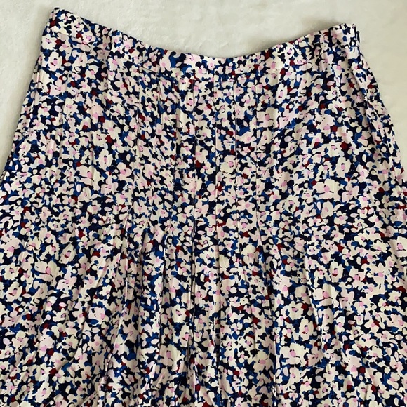 Hobbs London | Flowy Lightweight Pleated Floral Print Midi Skirt Pink Blue (10) - Picture 4 of 16